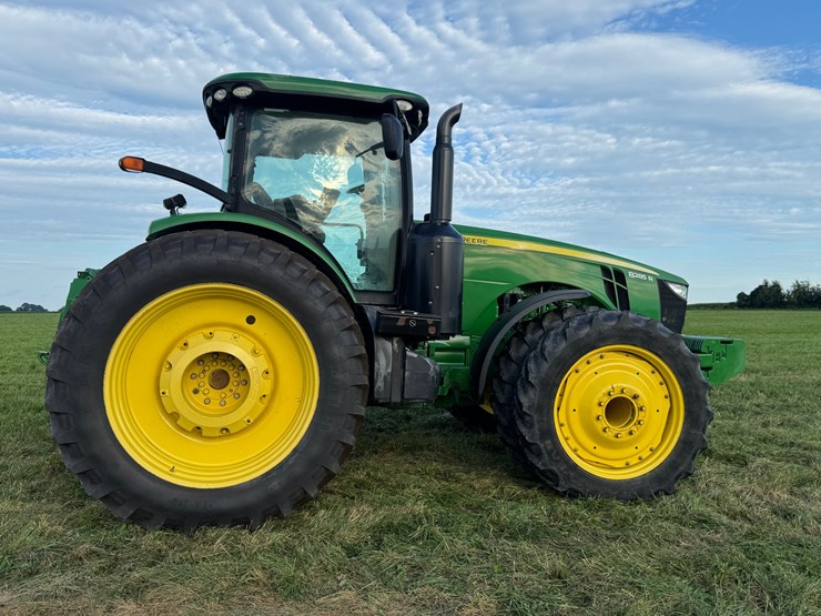 john-deere-8285r-image-7