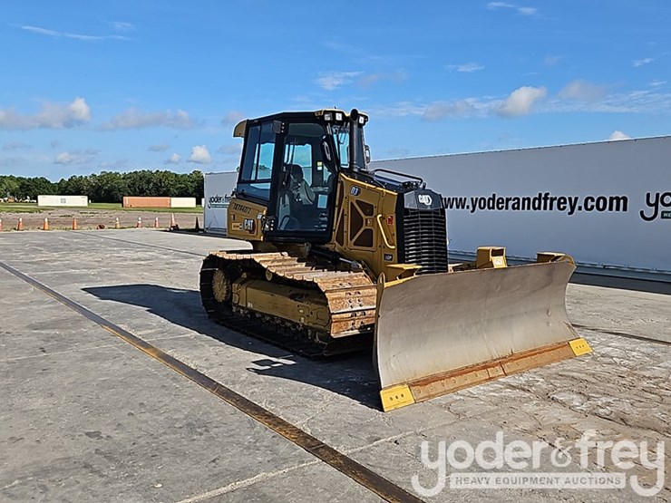 2022-caterpillar-d3-lgp-image-7