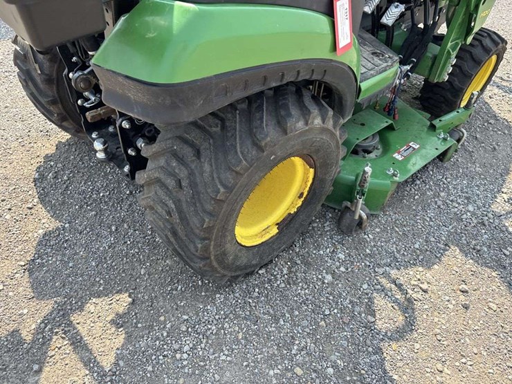 john-deere-1025r-image-8