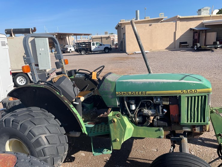 john-deere-5300-image-3