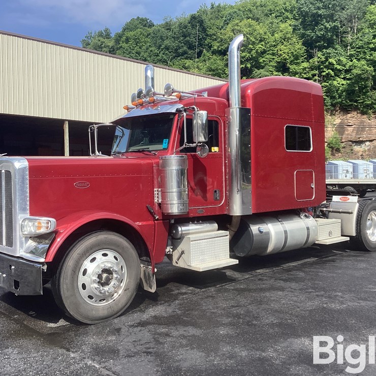 2014 PETERBILT 389