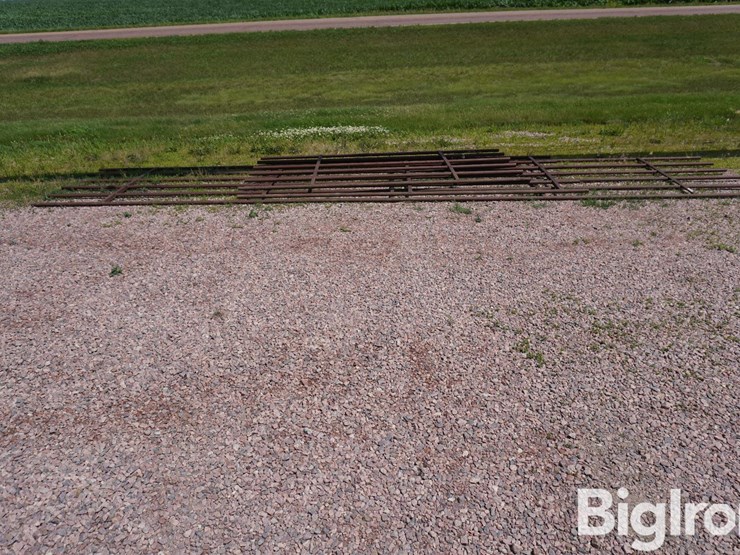 continuous-fence-panels-image-2