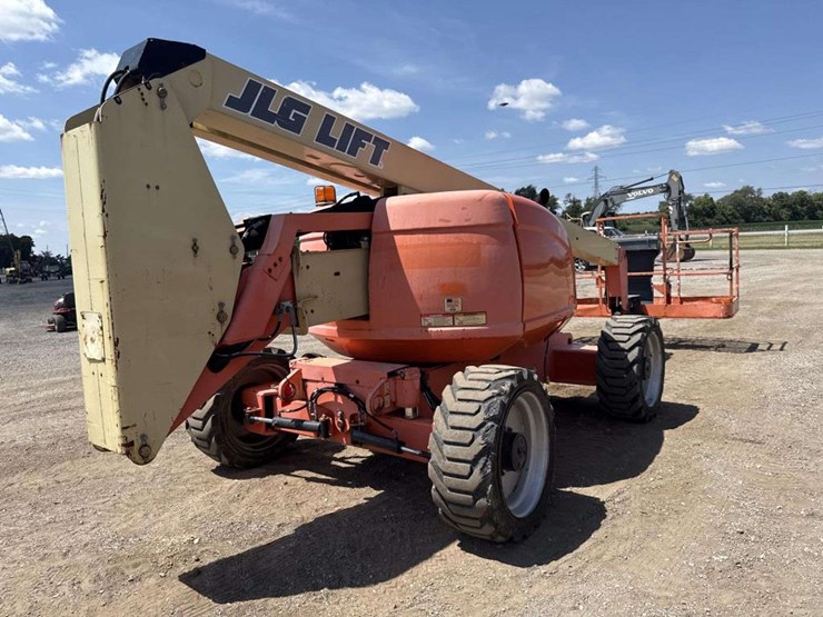 2007-jlg-600a-image-3