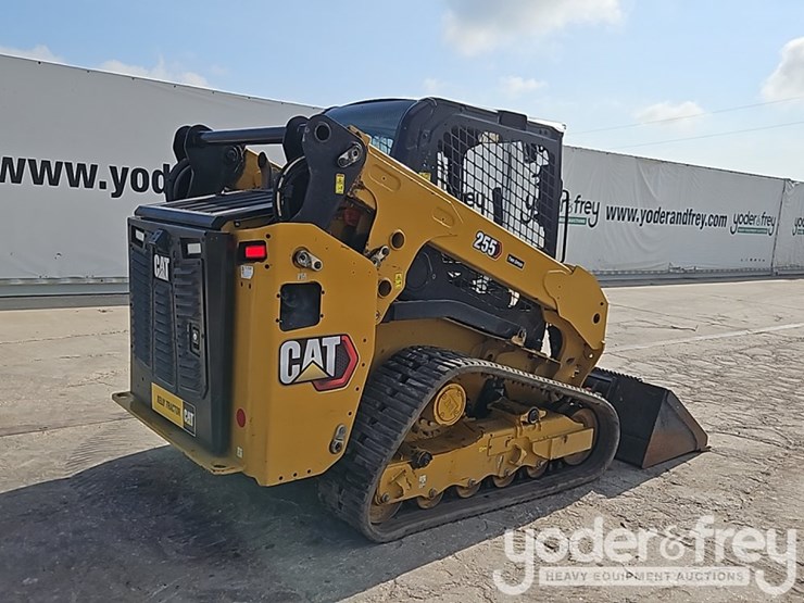 2025-caterpillar-255-image-4