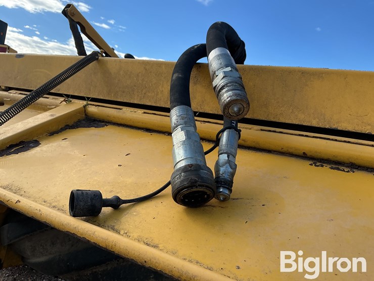 new-holland-750hd-image-17