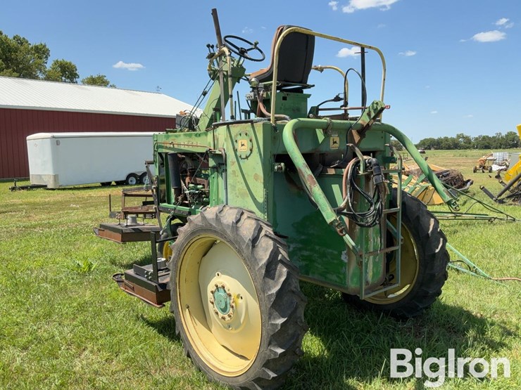 john-deere-700-image-7