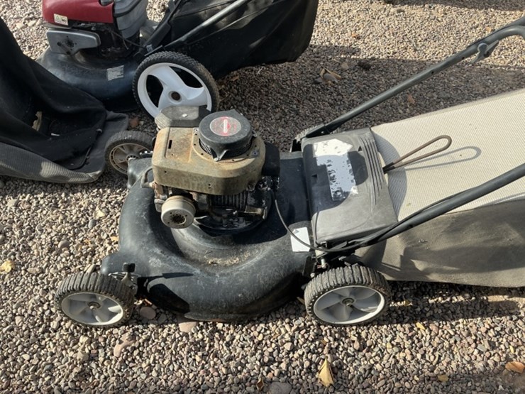 (3)-lawn-mowers-image-3