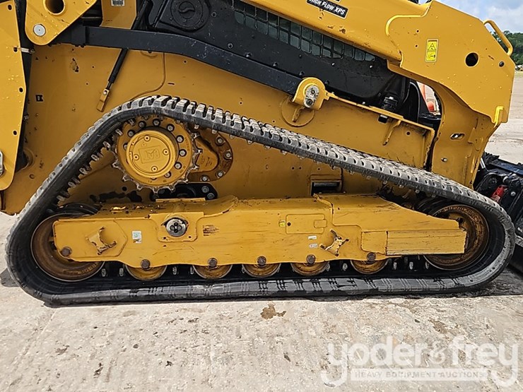 2025-caterpillar-275-image-8