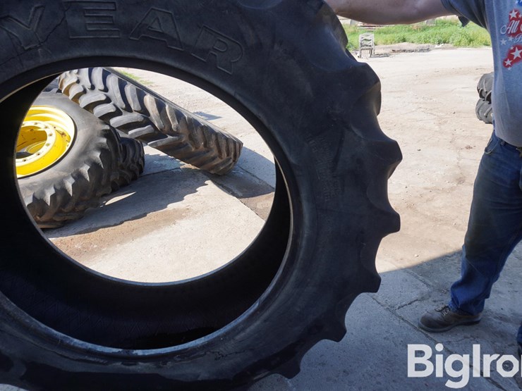 18.4r38-tire-image-7