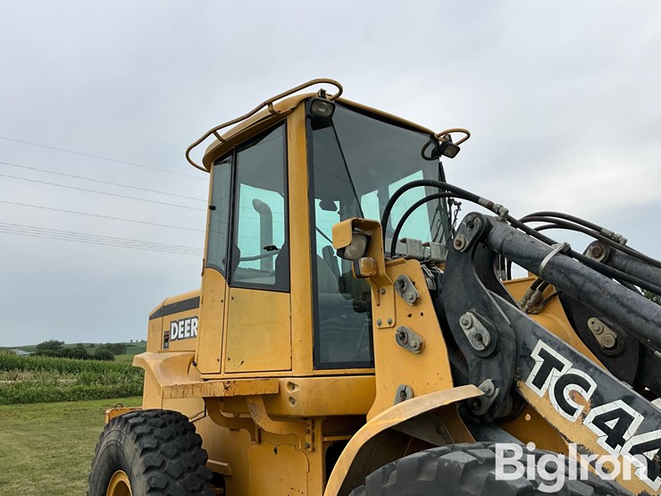 1999-deere-tc44h-image-10