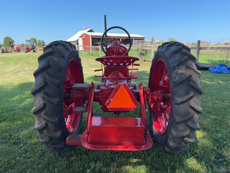 1937-farmall-f-12-image-4