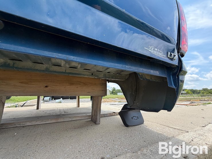 2019-chevrolet-2500hd-image-19