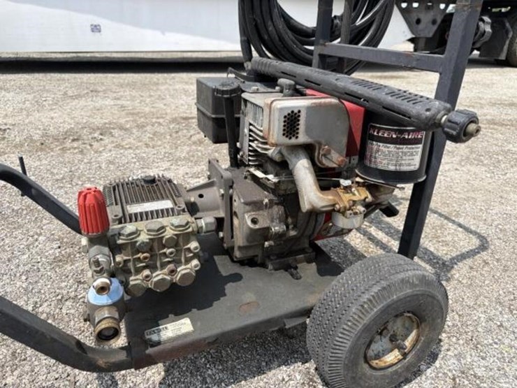 water-driver-pressure-washer-image-5