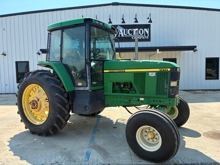 john-deere-7210-image-1