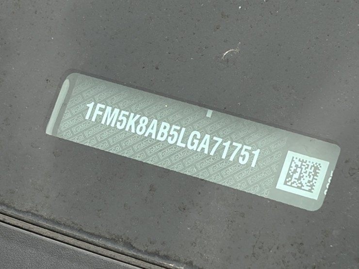 2020-ford-explorer-image-9