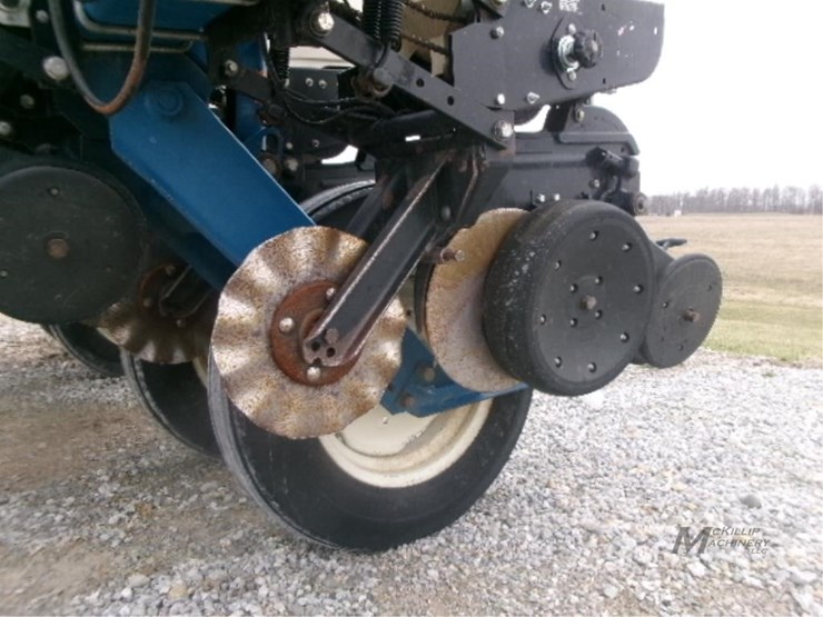 2000-kinze-3000-image-16