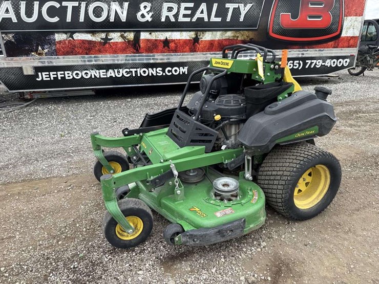 john-deere-m-image-1