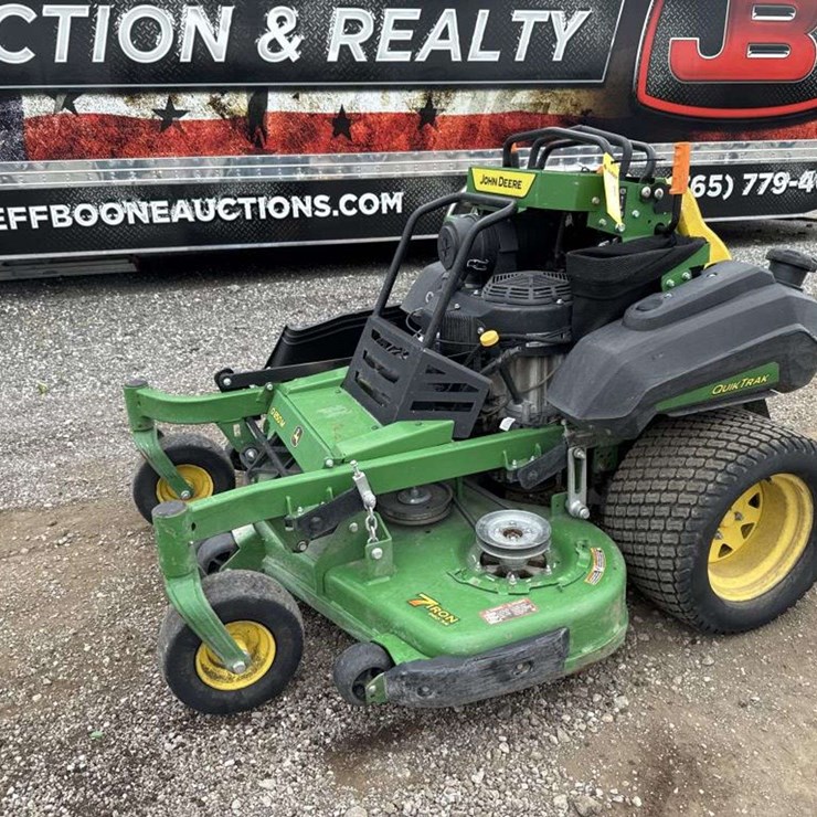 JOHN DEERE M