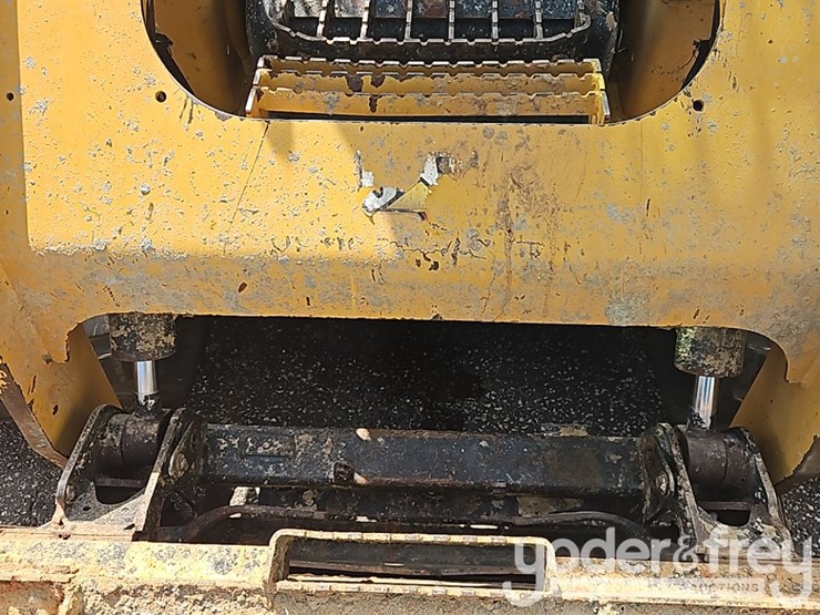 2022-caterpillar-279d3-image-22