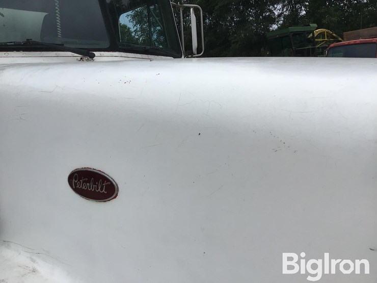 1988-peterbilt-377-image-15