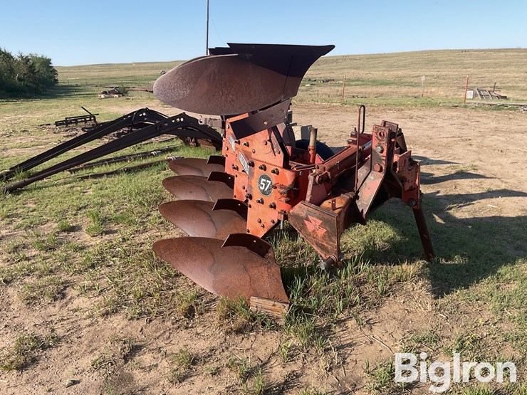massey-ferguson-57-image-3