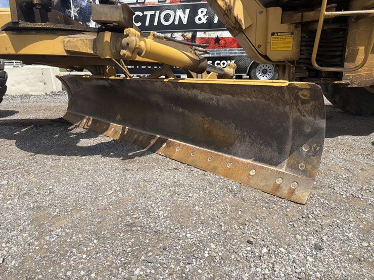caterpillar-r80-image-16