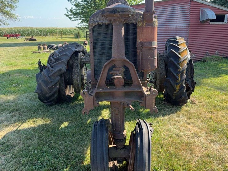 1931-farmall-f-30-duck-bill-image-8