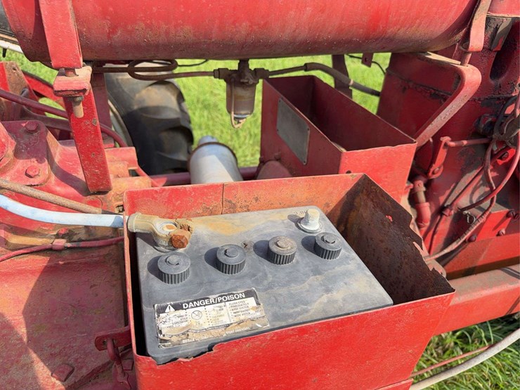 farmall-f-20-image-24