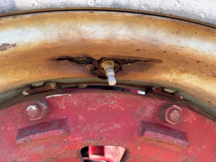 farmall-856-diesel-image-44