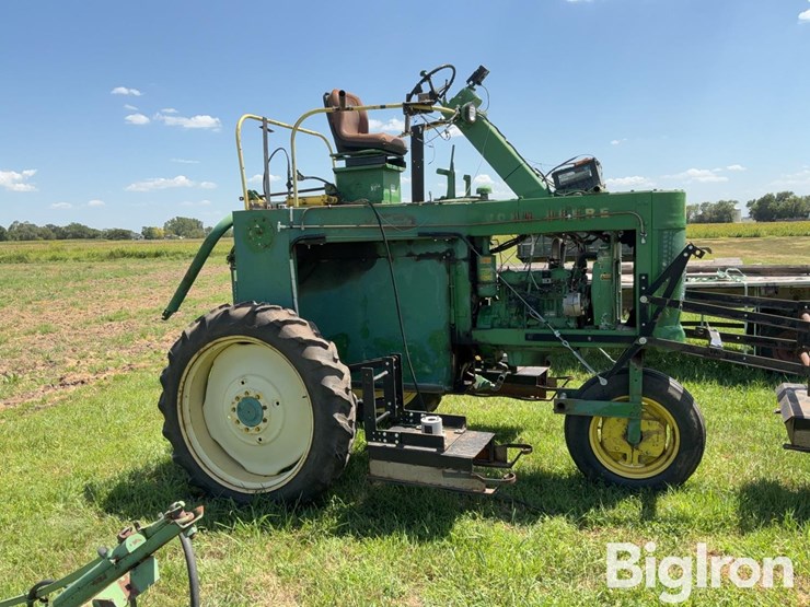 john-deere-700-image-4