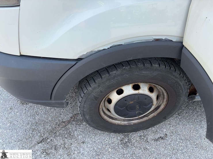 2016-ford-transit-image-21