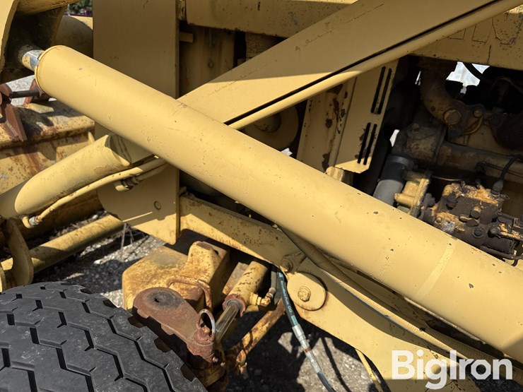 deere-410d-image-12