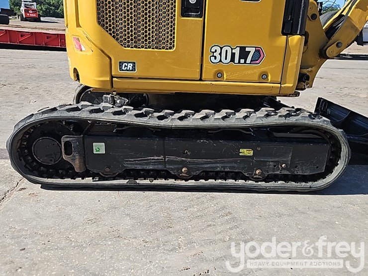 2023-caterpillar-301.7cr-image-8