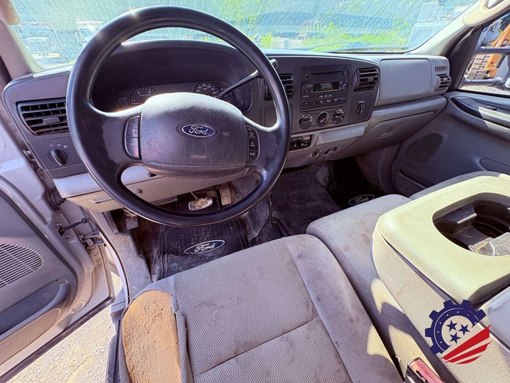2006-ford-f550-xlt-sd-image-80