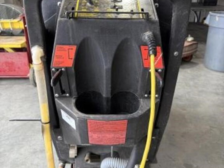 pony-20-sca-commercial-floor-scrubber-image-4