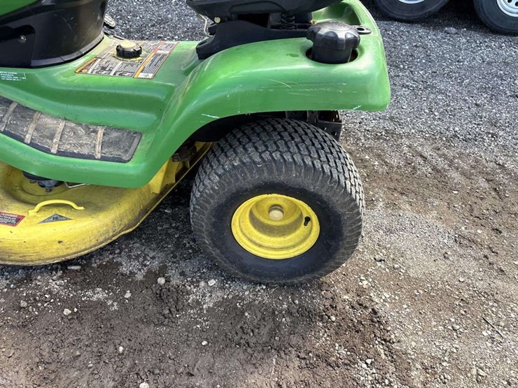 john-deere-x300-image-6