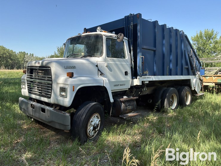 1995-ford-l8000-image-1