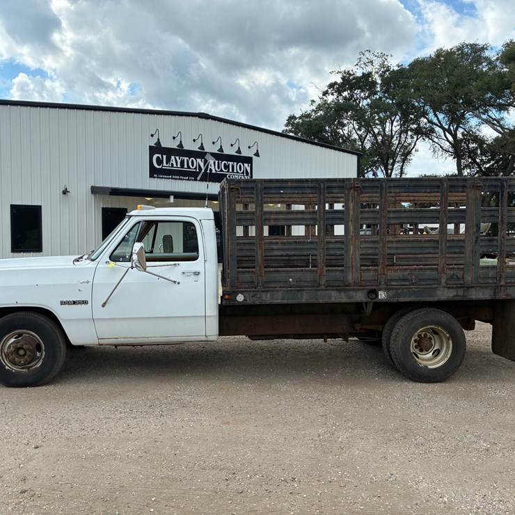 1992 DODGE 3500