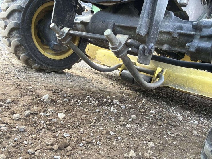 john-deere-2210-image-15