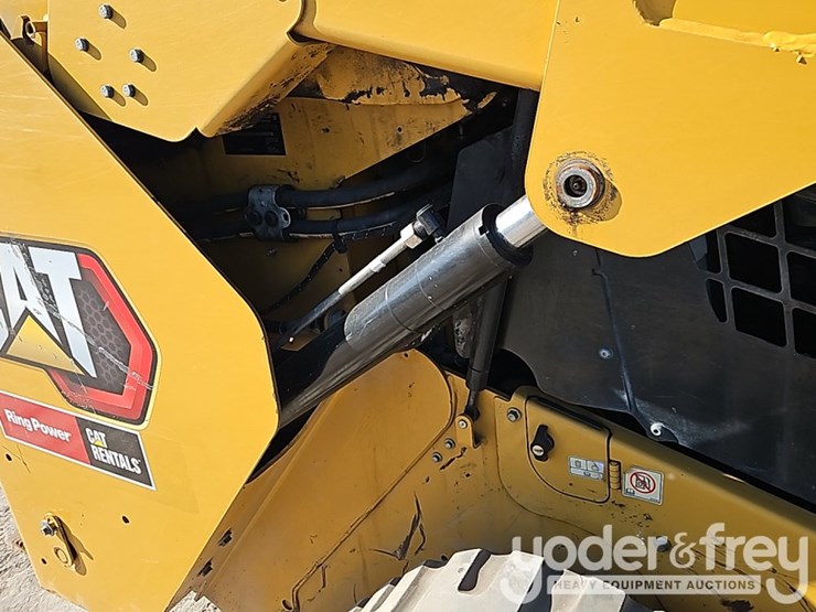 2021-caterpillar-289d3-image-12