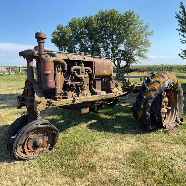 1931 Farmall F-30 Duck Bill
