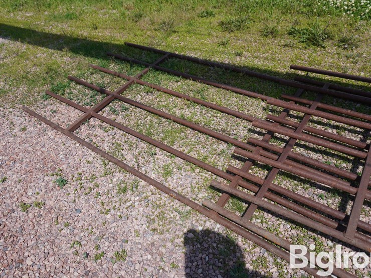 continuous-fence-panels-image-14