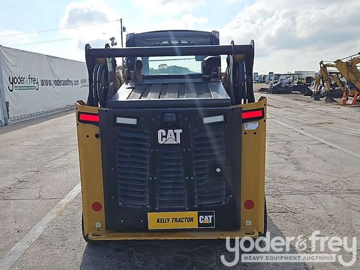 2025-caterpillar-255-image-22