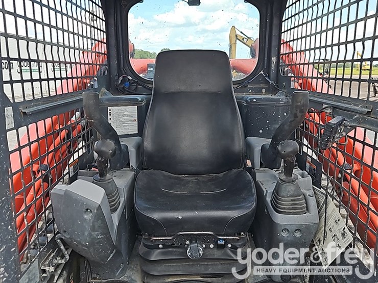 2023-kubota-svl97-2-image-26