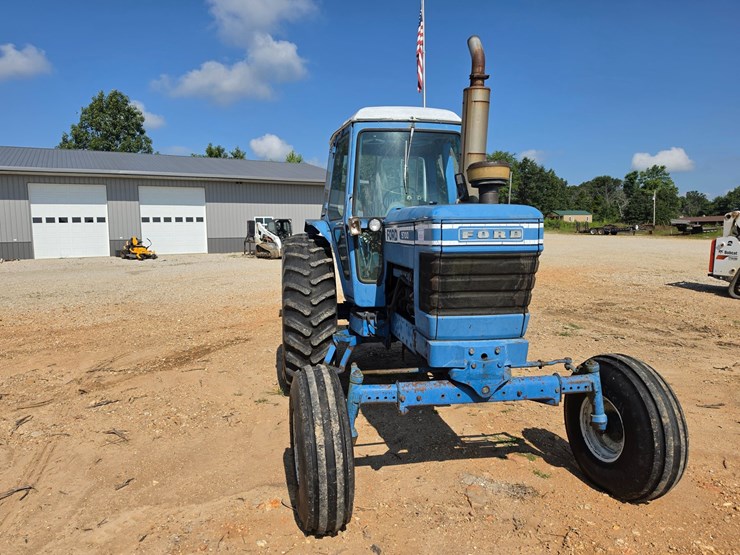 1977-ford-9700-image-12