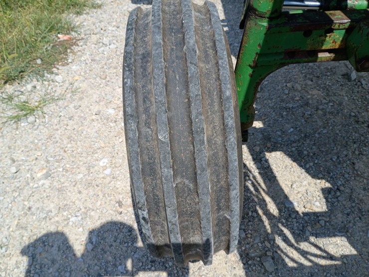 john-deere-2940-image-62
