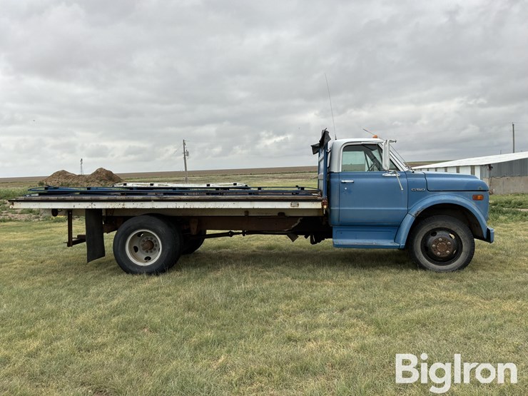 1972-chevrolet-c50-image-4