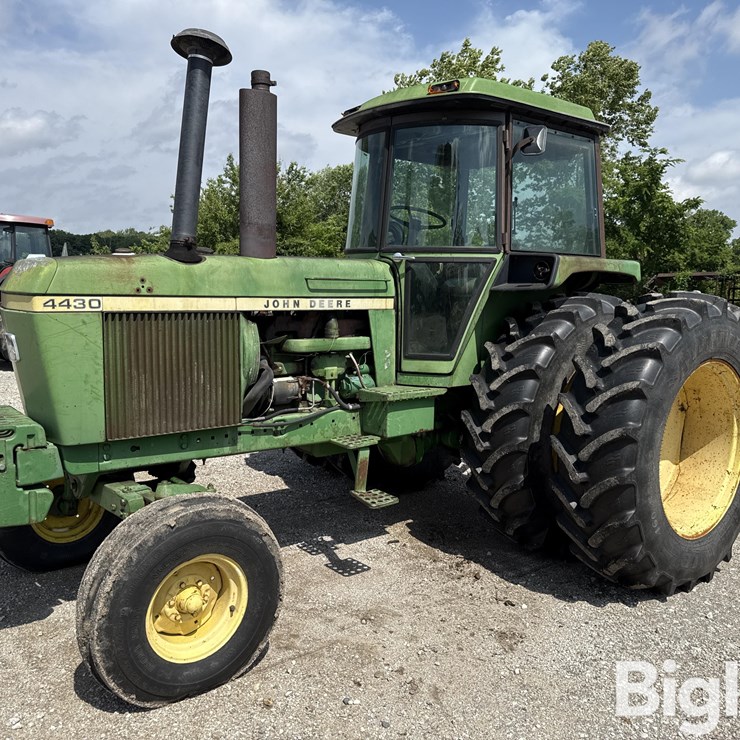 JOHN DEERE 4430