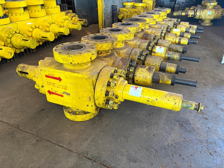 (3x$)-7-1/16”-10k-frac-valves,-field-ready-image-1