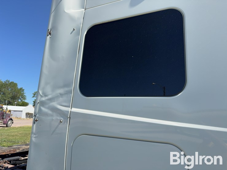 2012-international-prostar-image-16